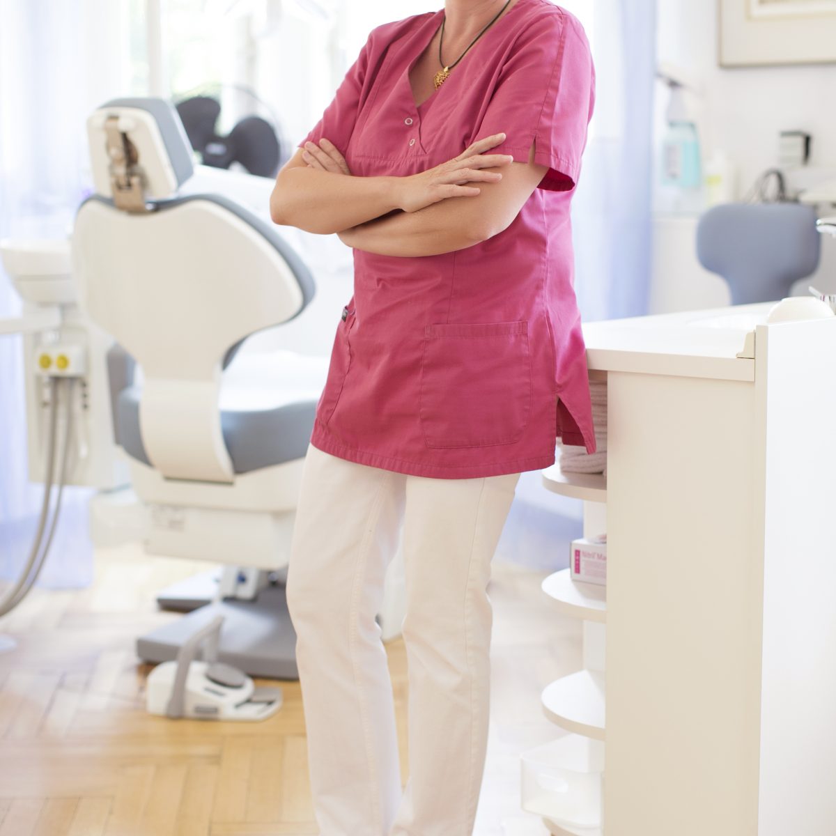 Dr. Brigitte Mösch in der Zahnarztpraxis
